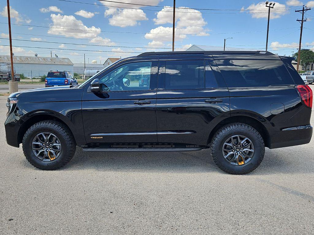 2027 FORD EXPEDITION TREMOR 照片 2