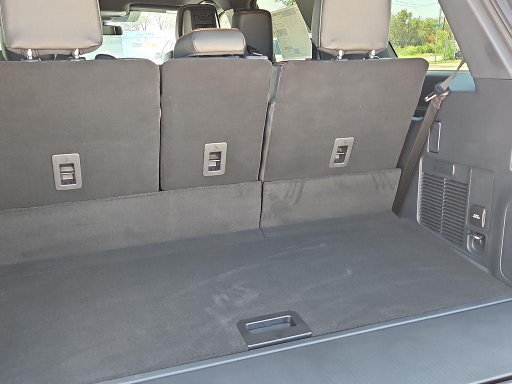 2027 FORD EXPEDITION TREMOR 照片 9