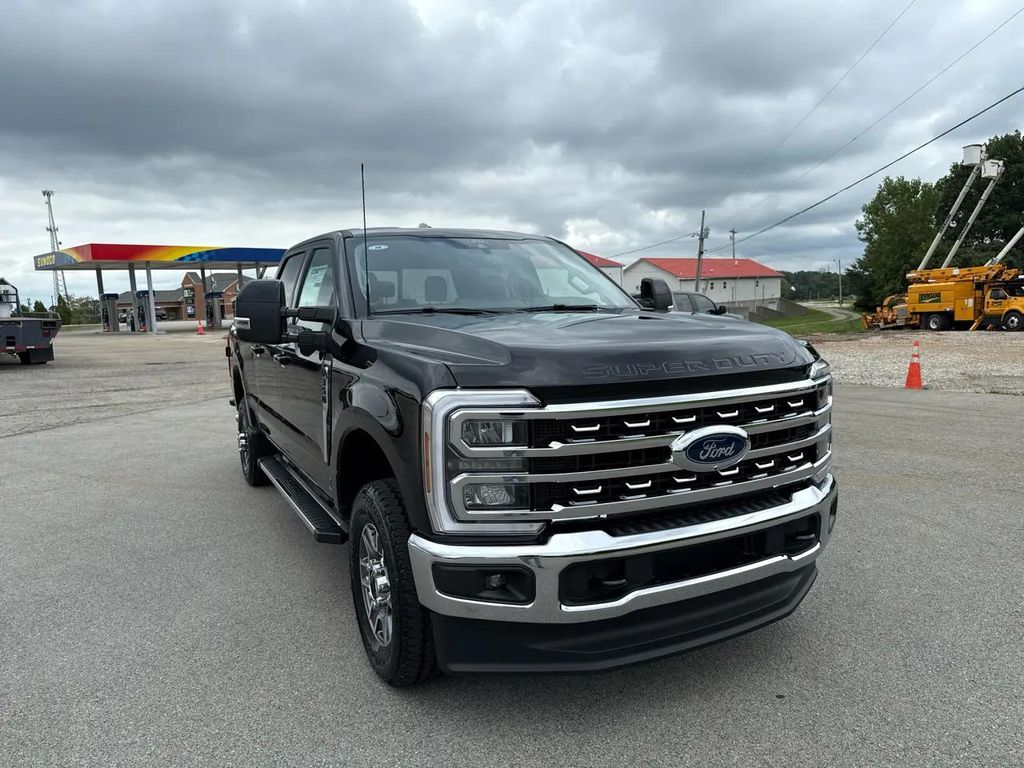 New 2026 Ford F-350 Lariat