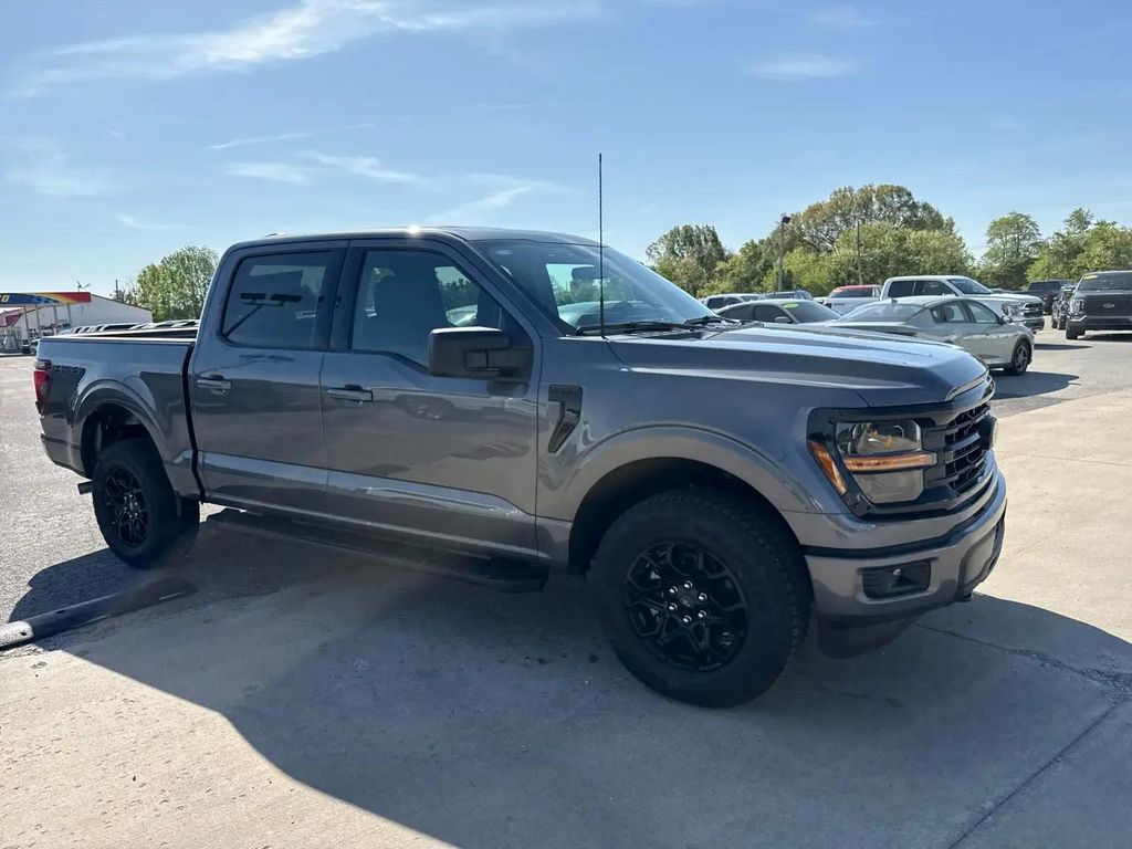 FORD F-150 XLT - 4