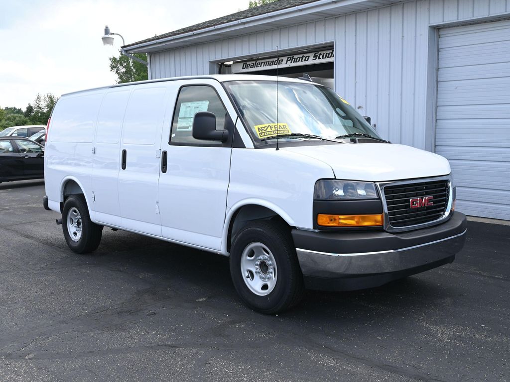 New 2025 GMC Savana 2500 Work Van