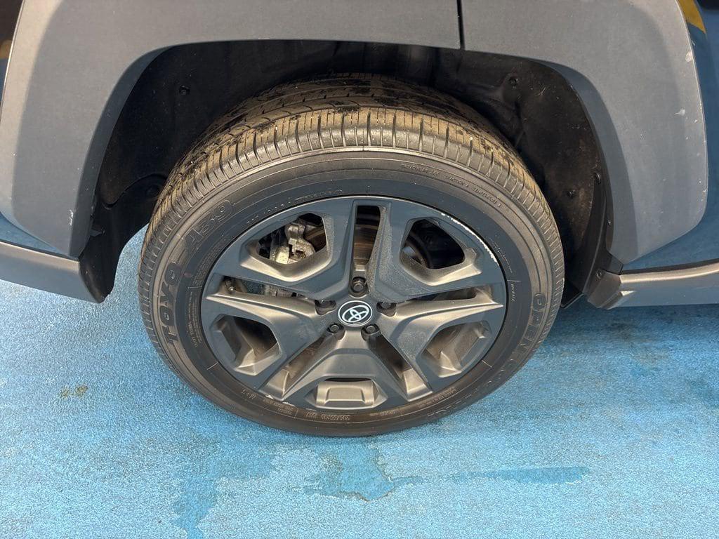 TOYOTA RAV4 - 5
