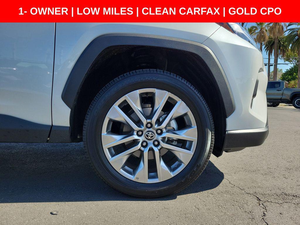 2024 Toyota RAV4 XLE PREMIUM photo 9