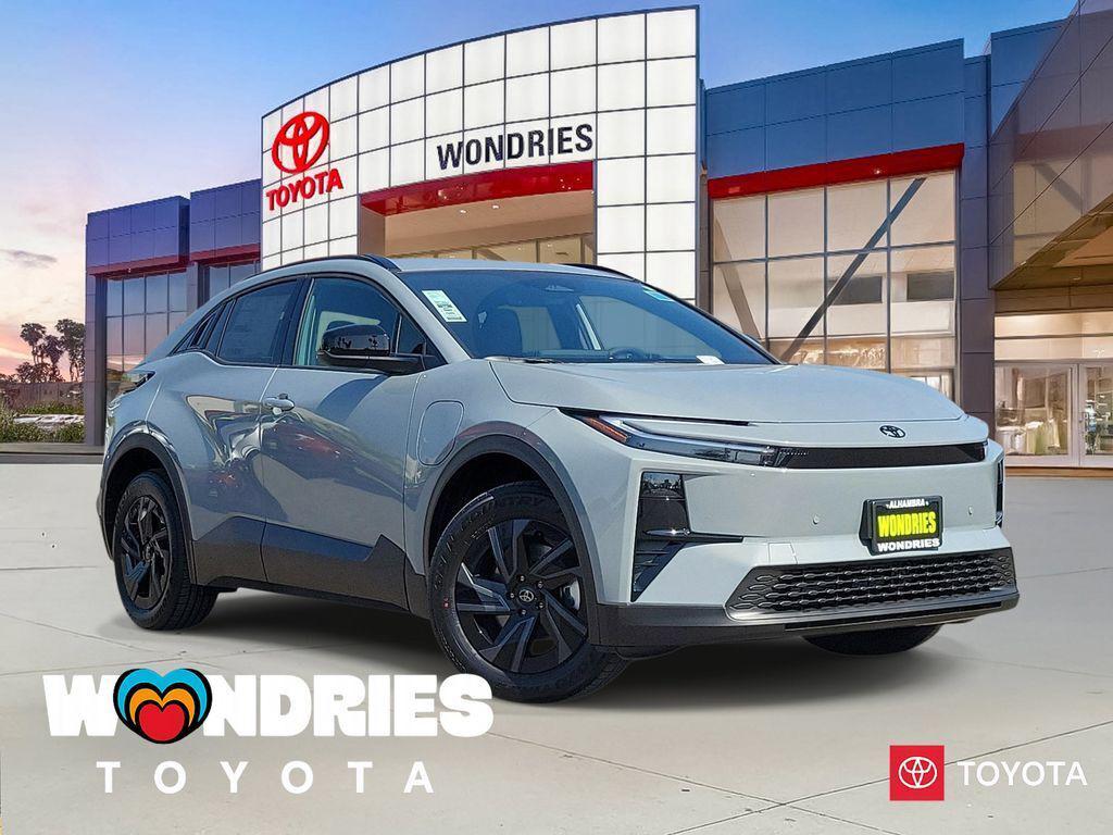 New 2026 Toyota C-HR SE