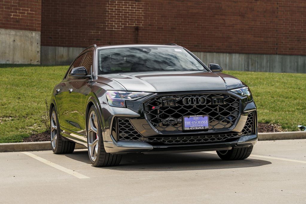 New 2026 Audi RS Q8 4.0T