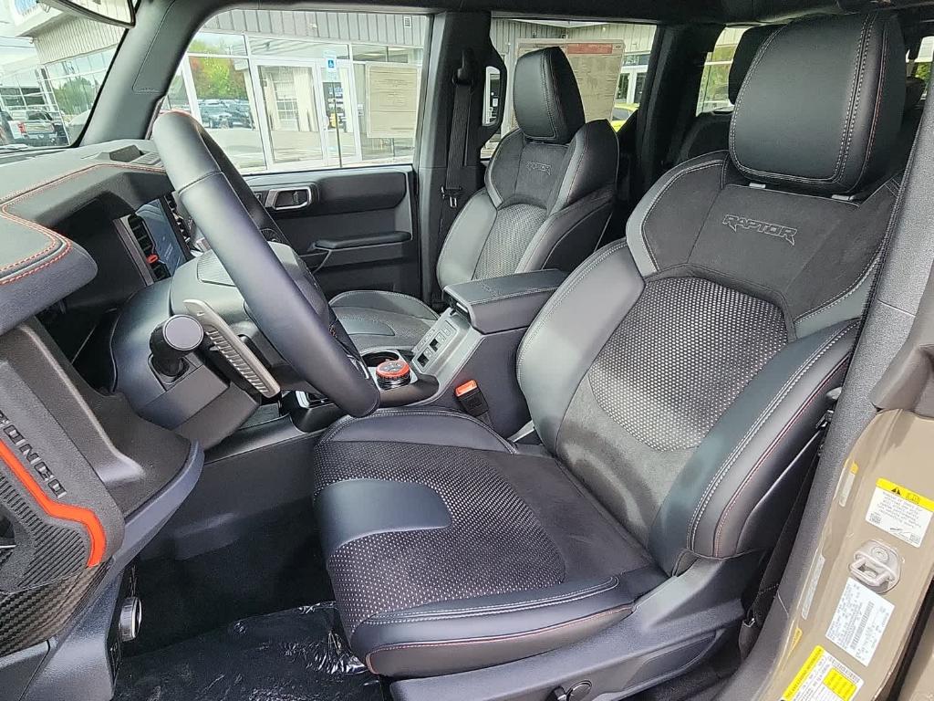 FORD BRONCO RAPTOR - 10