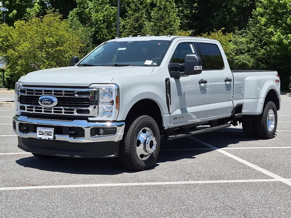 New 2026 Ford F-350 XLT