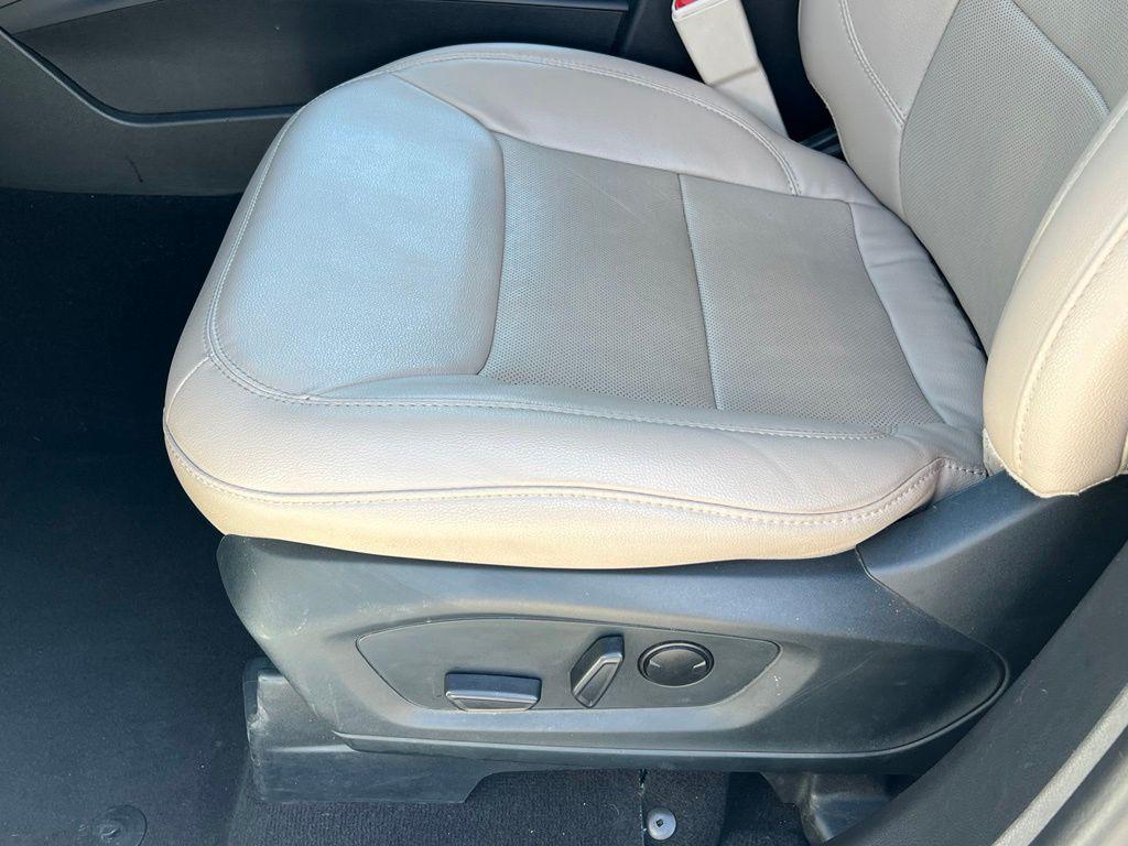 صورة مصغرة 27 لـ 2023 FORD EXPLORER LIMITED