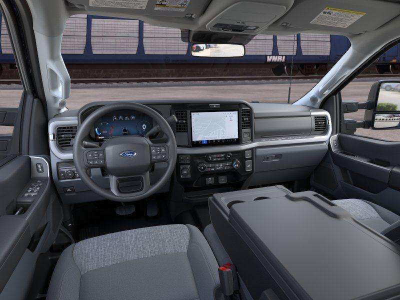 صورة 10 لـ 2026 FORD F-350 XLT