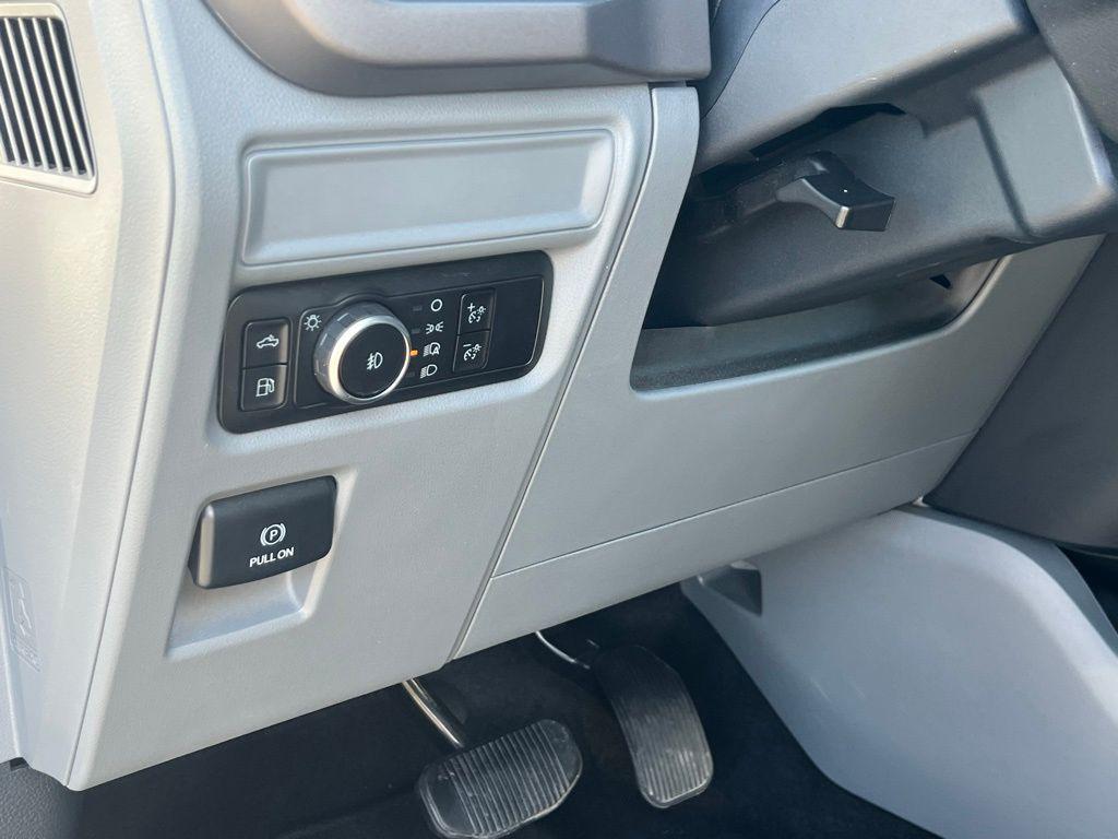 2025 FORD F-150 XLT — миниатюра 29