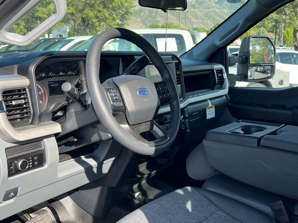 صورة مصغرة 28 لـ 2026 FORD F-250 XL