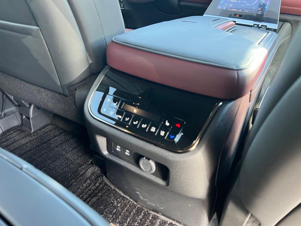 2025 Infiniti QX80 AUTOGRAPH AWD 照片 23