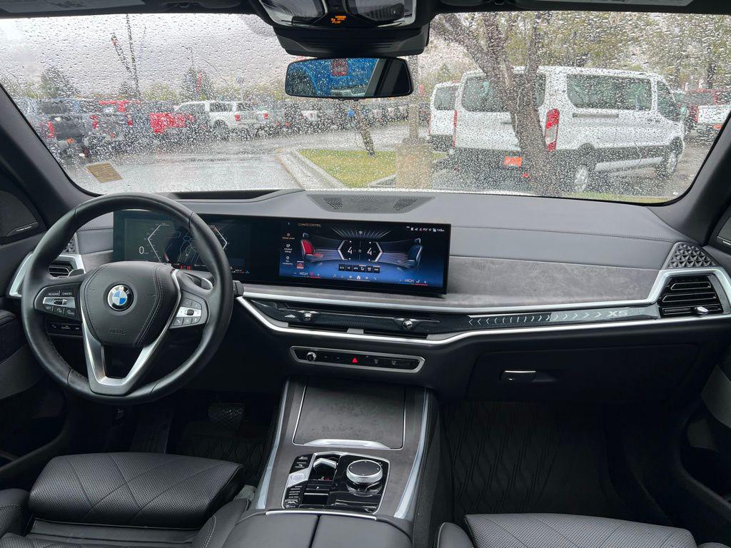 صورة مصغرة 26 لـ 2024 BMW X5 XDRIVE40I
