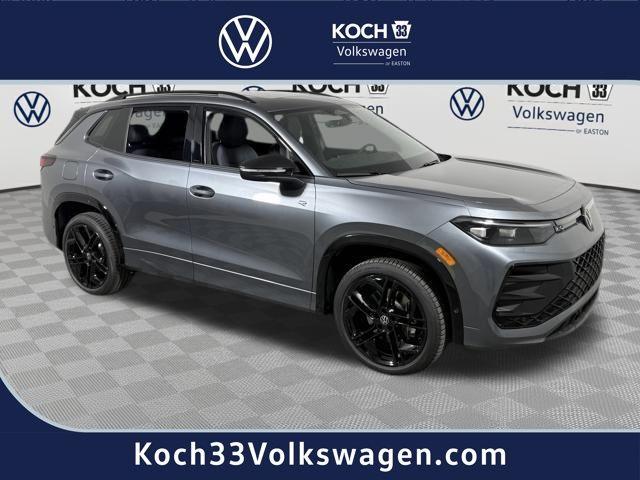 New 2026 Volkswagen Tiguan 2.0T SE R-Line Black