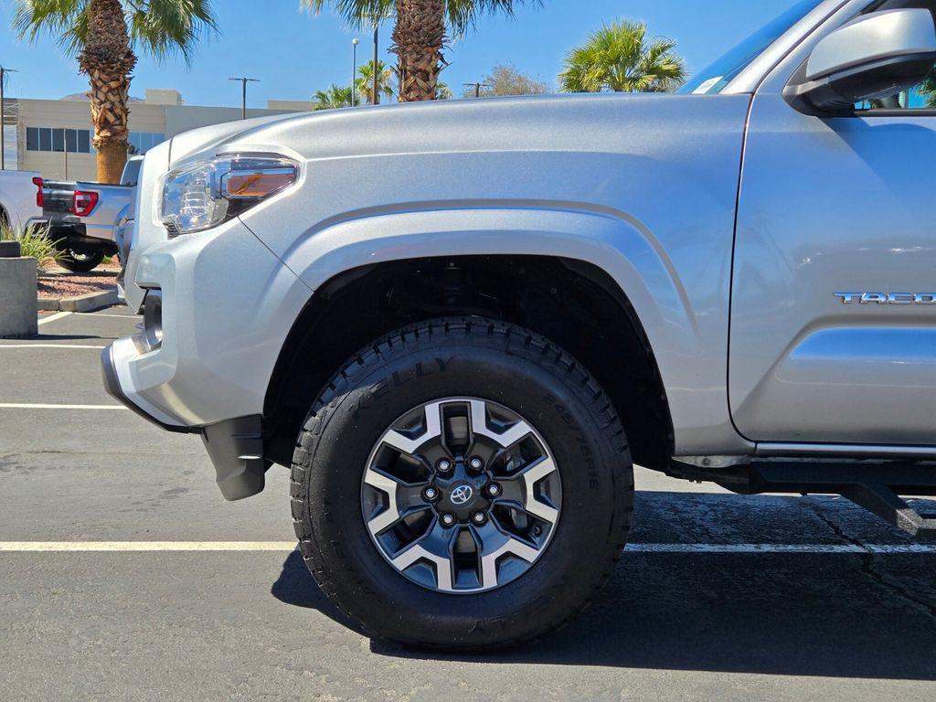 2022 TOYOTA TACOMA SR5 photo 9