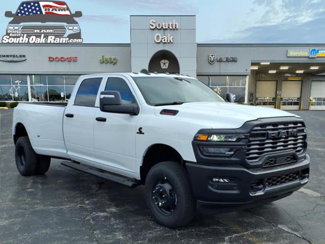 New 2026 RAM 3500 Tradesman Crew Cab 4x4 8' Box