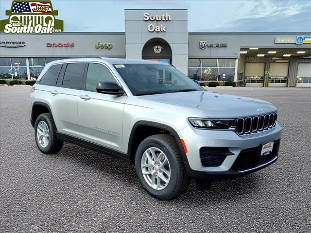 New 2026 Jeep Grand Cherokee Laredo