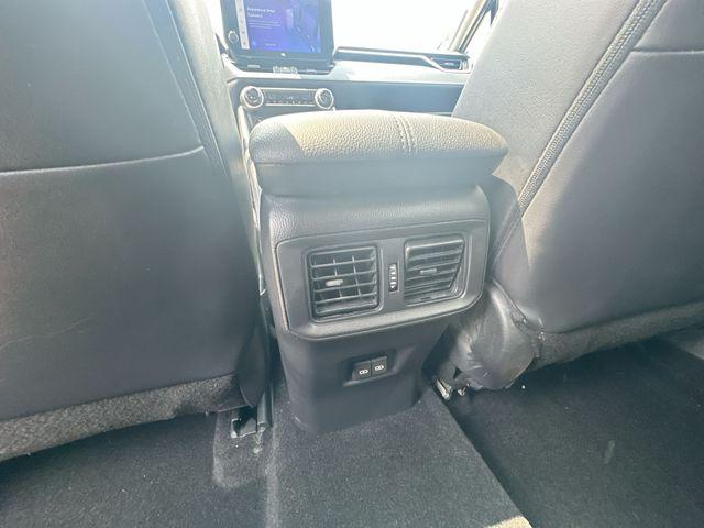 صورة مصغرة 25 لـ 2024 Toyota RAV4 LIMITED