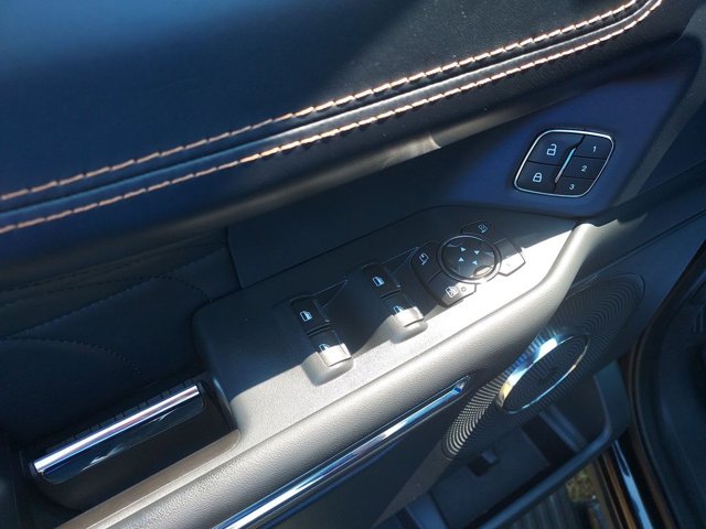 صورة 19 لـ 2022 FORD EXPEDITION PLATINUM