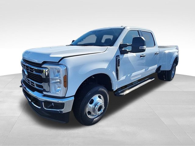 2026 FORD F-350 XLT — фото 4