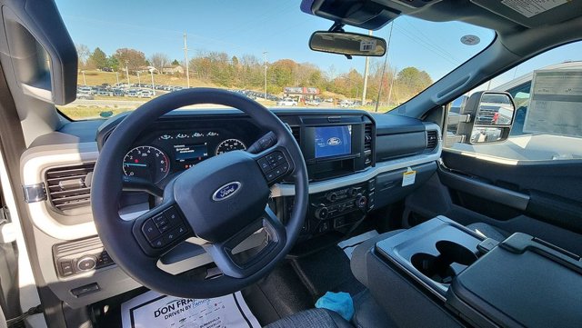 2026 FORD F-350 XLT — фото 10