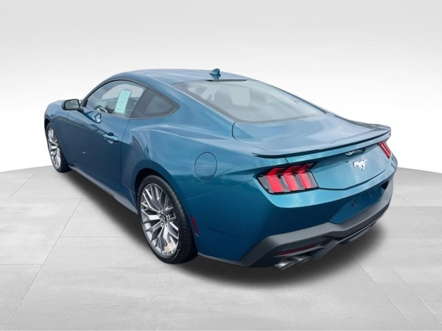 2026 FORD MUSTANG ECOBOOST PREMIUM — фото 6
