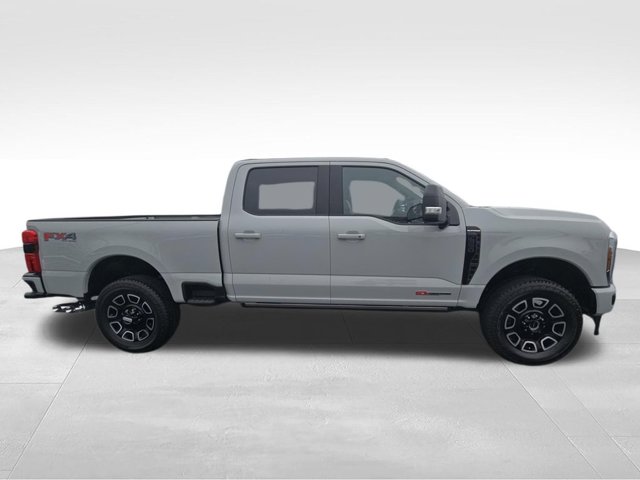 صورة 9 لـ 2026 FORD F-350 PLATINUM