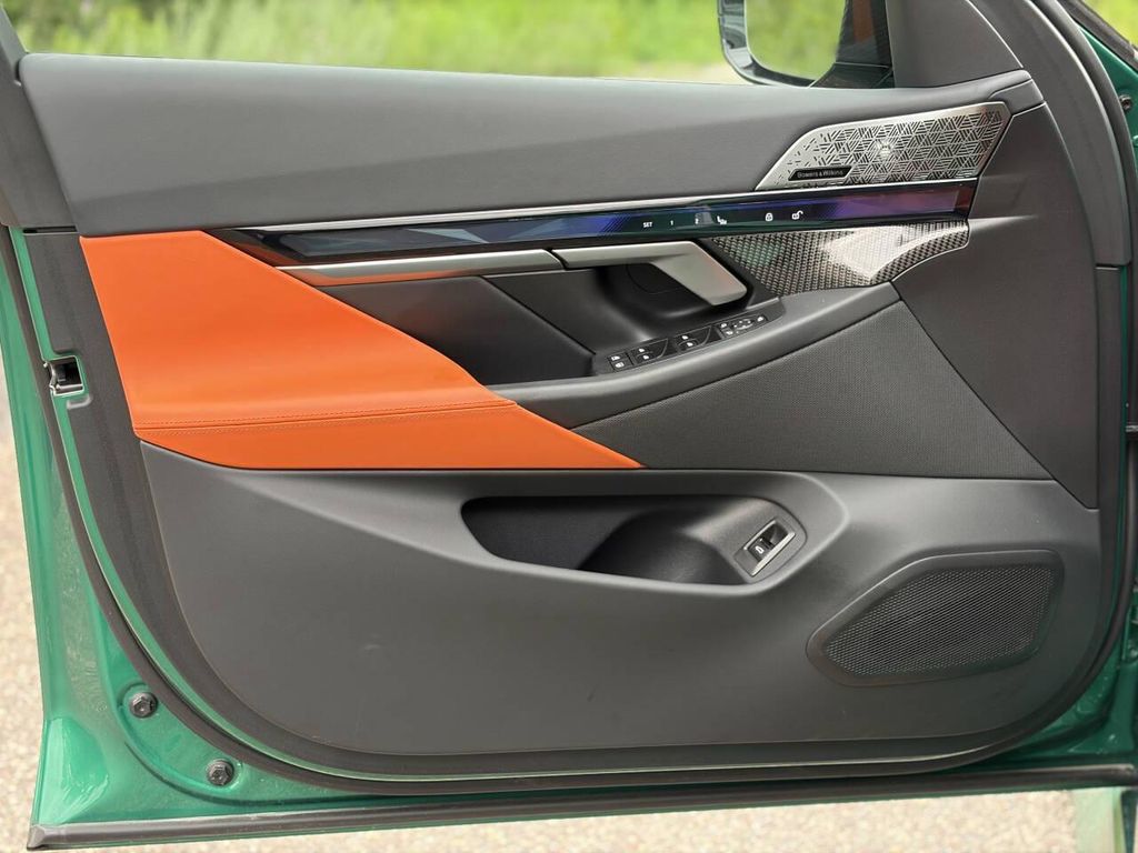 2025 BMW M5 BASE — миниатюра 21