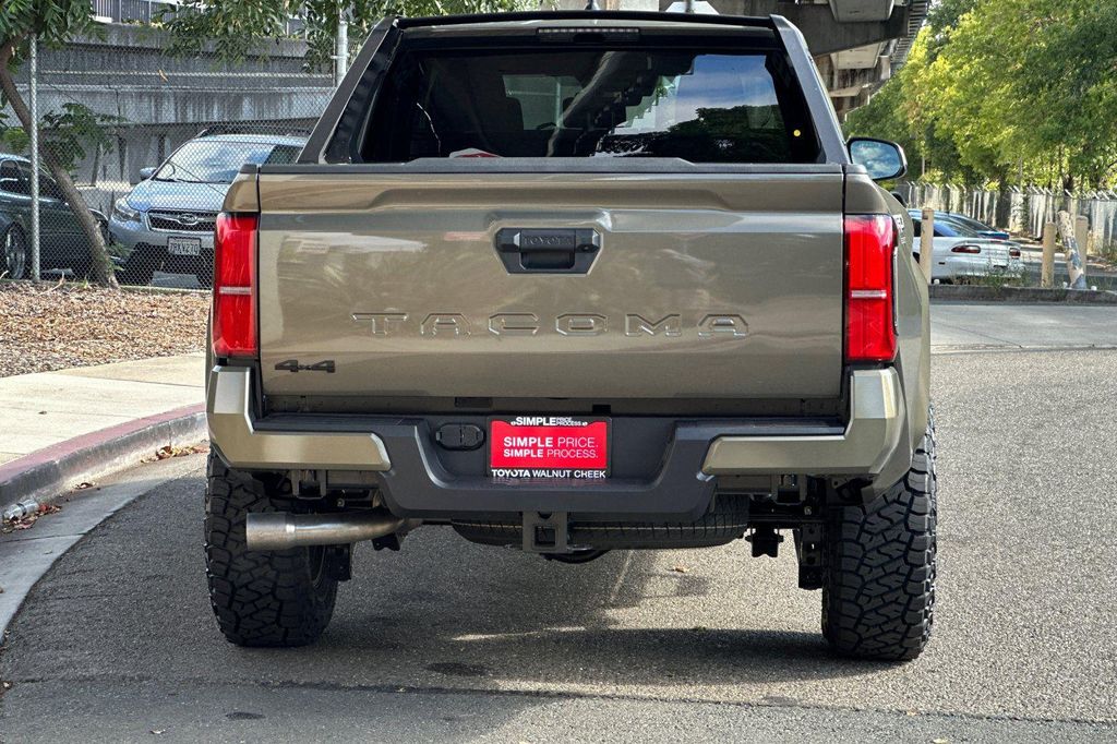 2026 Toyota TACOMA TRD SPORT — фото 11