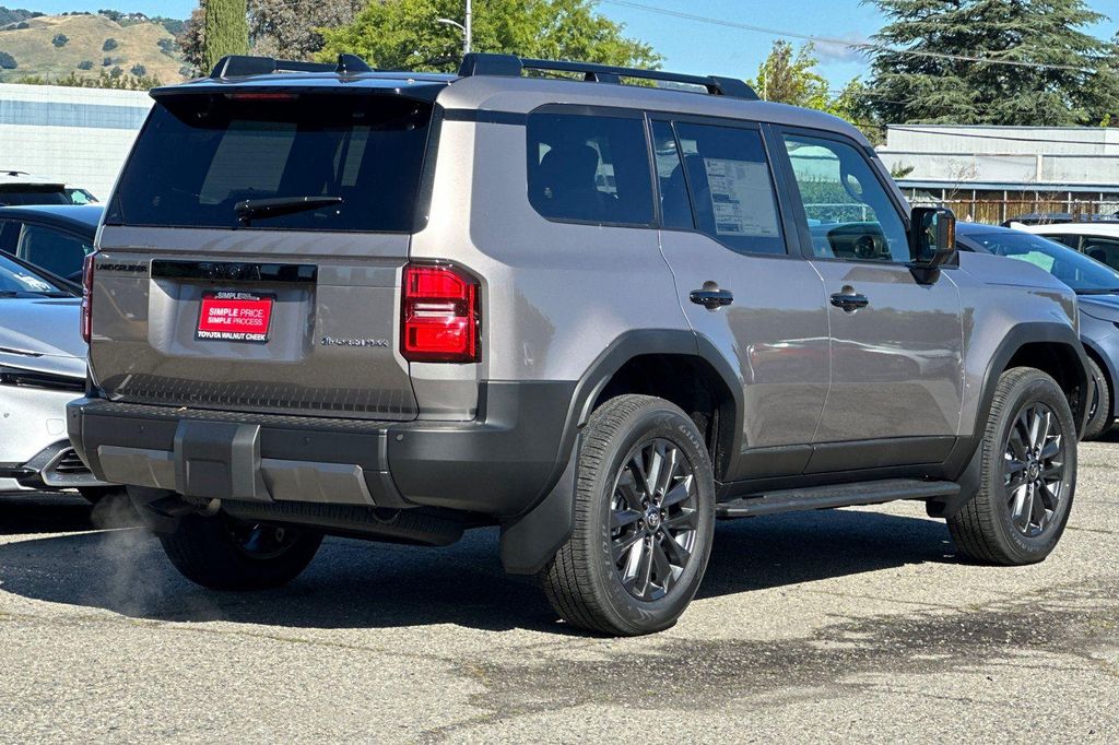 TOYOTA LAND CRUISER - 4