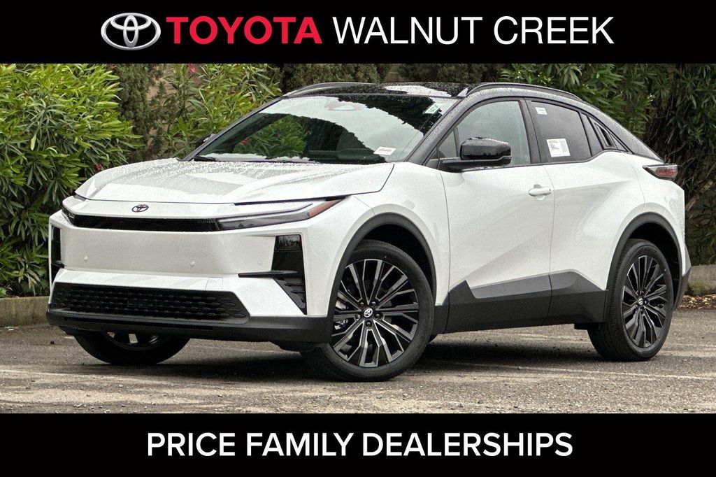 New 2026 Toyota C-HR XSE