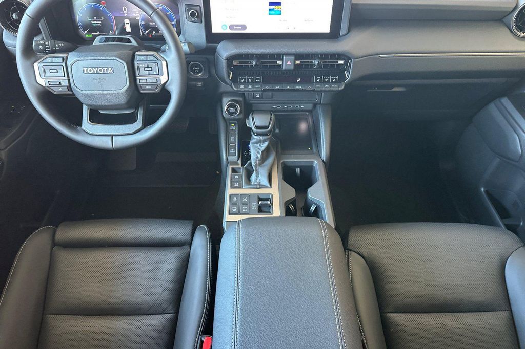 صورة 6 لـ 2027 Toyota LAND CRUISER BASE