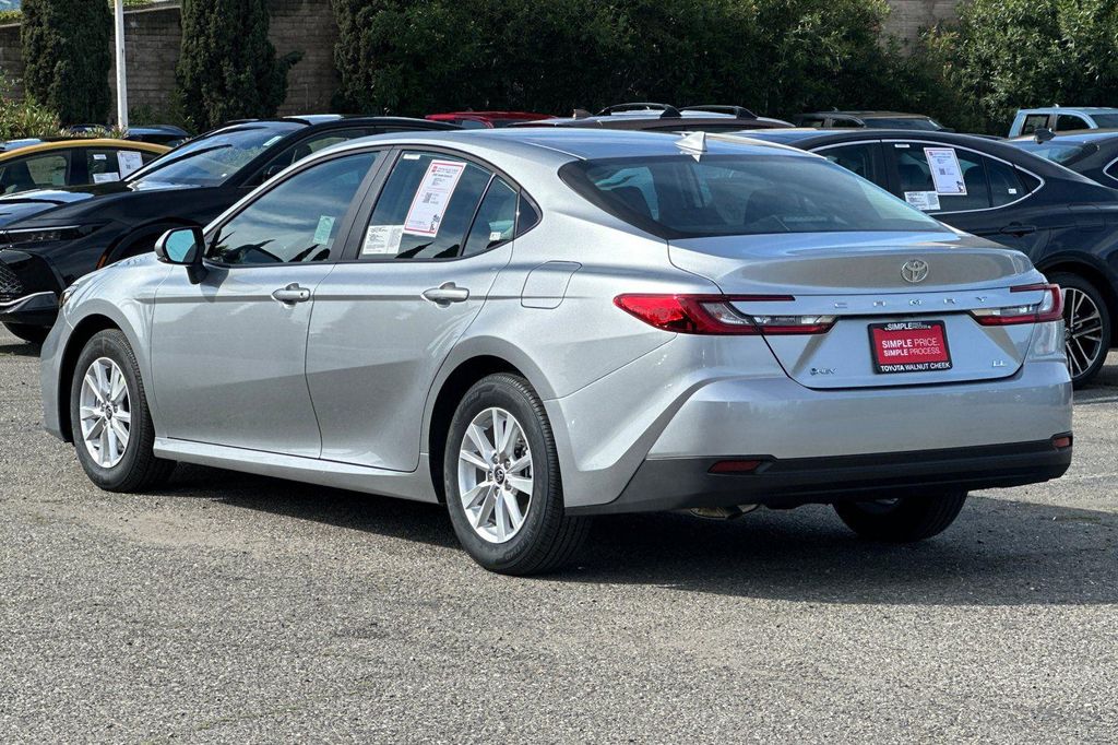 TOYOTA CAMRY - 10