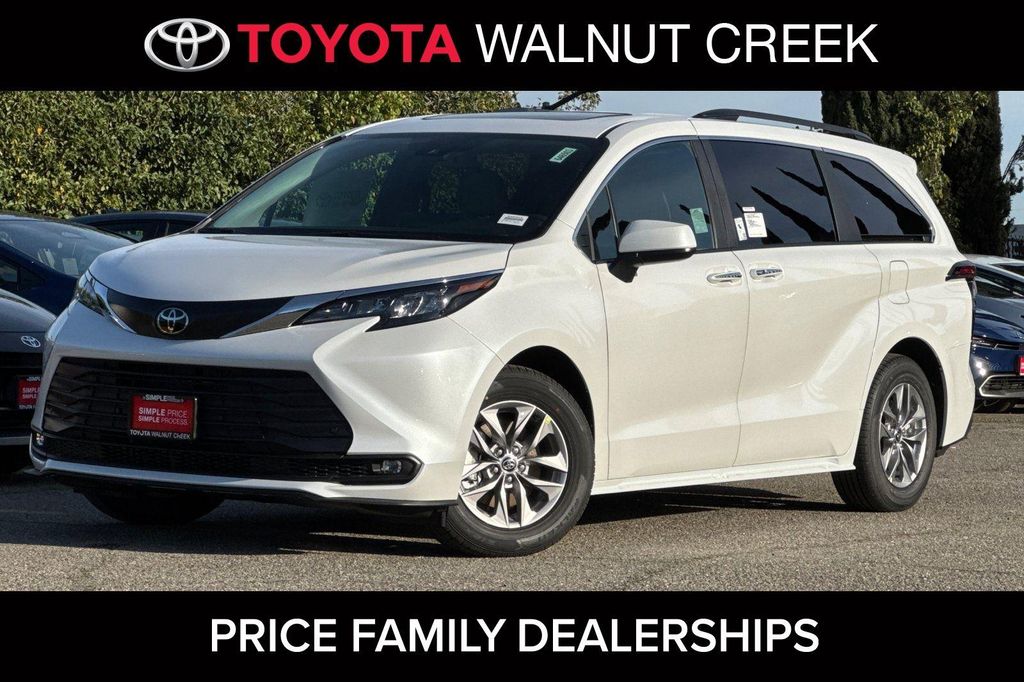 New 2026 Toyota Sienna XLE