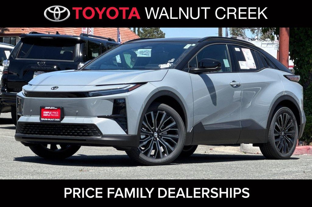 New 2026 Toyota C-HR XSE