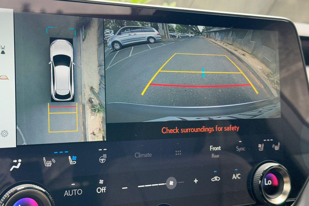 صورة مصغرة 24 لـ 2024 Lexus RX 450H+ BASE