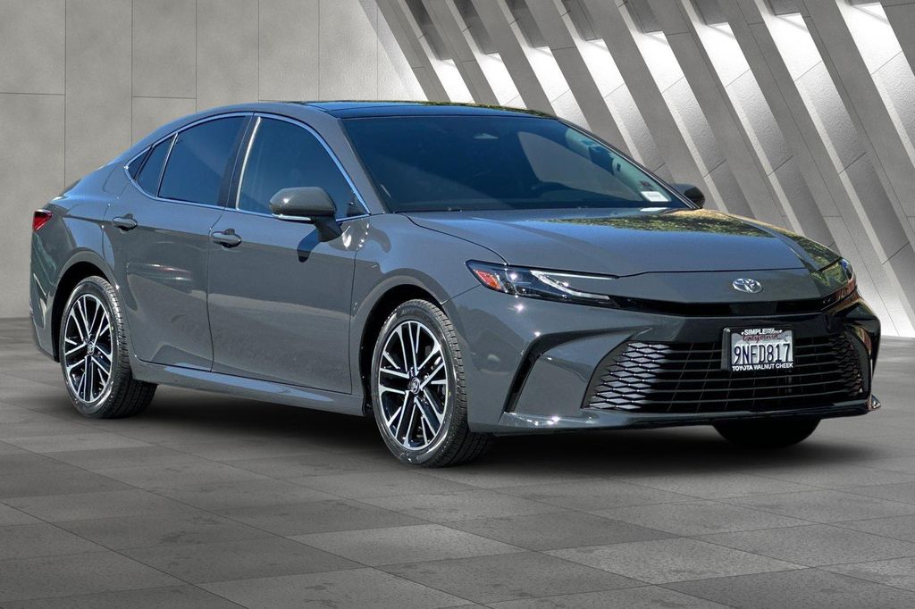 2025 Toyota CAMRY XLE 照片 13