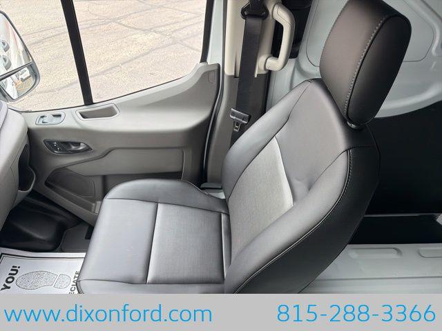 صورة مصغرة 17 لـ 2026 FORD TRANSIT-250 BASE