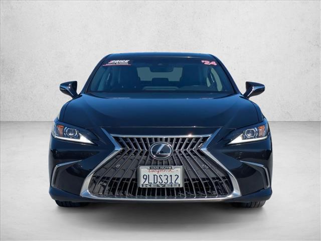 2024 Lexus ES 300H BASE — фото 2