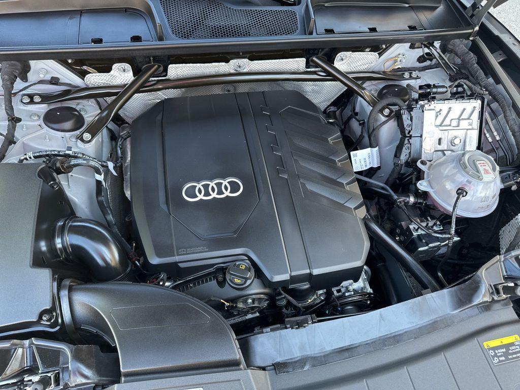 صورة مصغرة 43 لـ 2025 AUDI Q5 45 S LINE PREMIUM