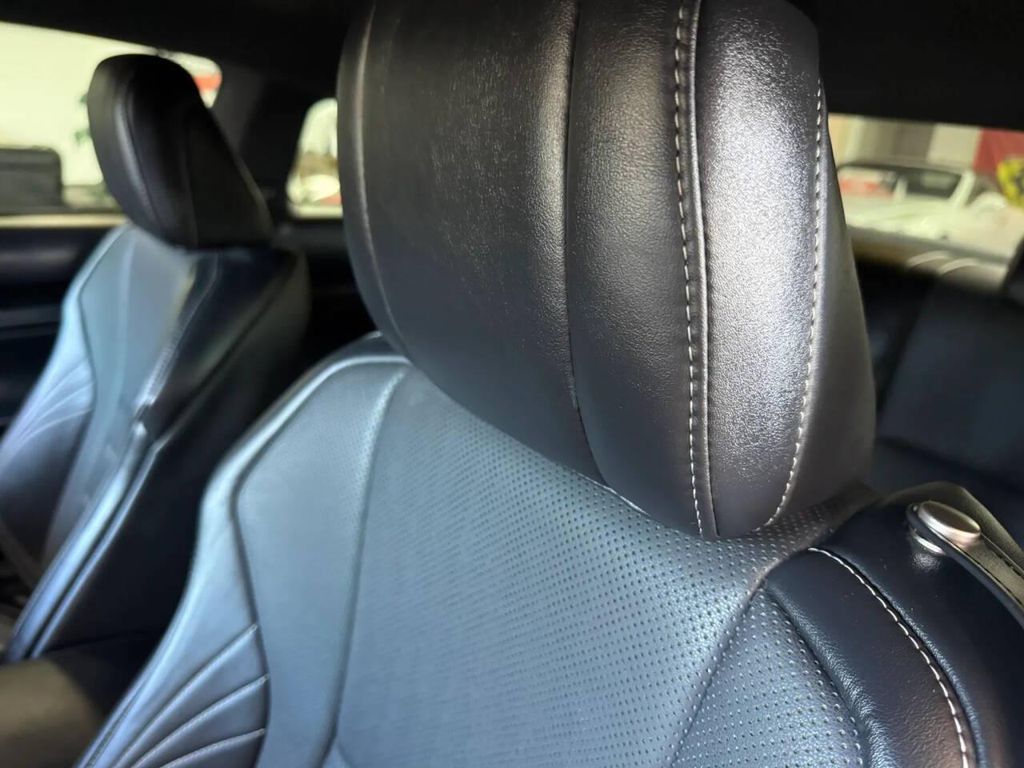 صورة 10 لـ 2021 Lexus RC 350 F SPORT