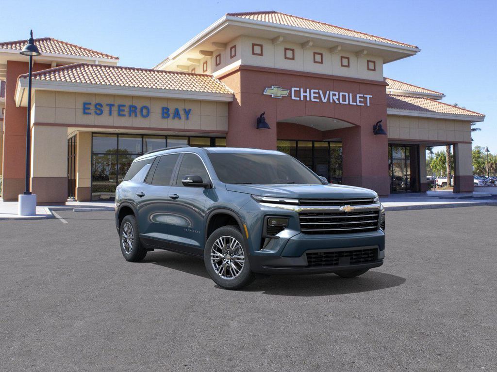 New 2026 Chevrolet Traverse LT