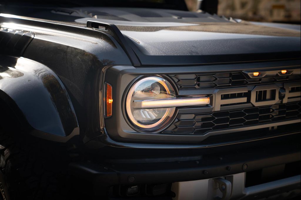 FORD BRONCO - 2