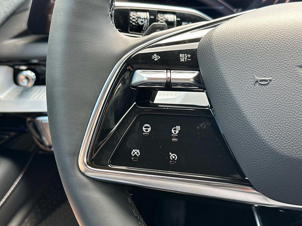 صورة مصغرة 15 لـ 2025 Cadillac OPTIQ SPORT 1 AWD