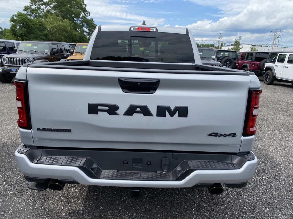صورة 4 لـ 2026 RAM 1500 LARAMIE