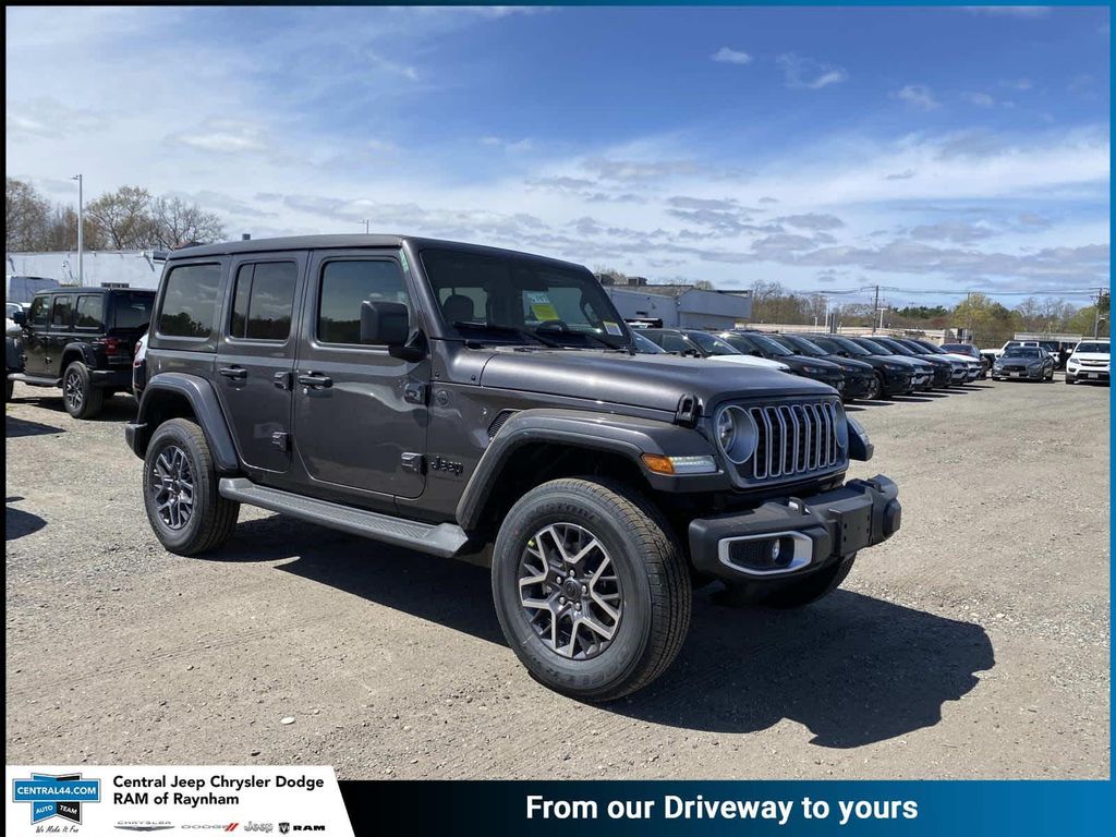 New 2026 Jeep Wrangler 4-Door Sahara 4x4