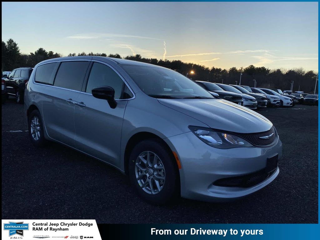 New 2026 Chrysler Voyager LX