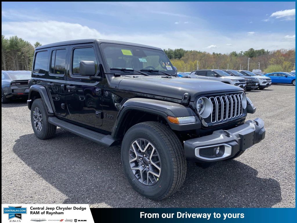 New 2026 Jeep Wrangler 4-Door Sahara 4x4