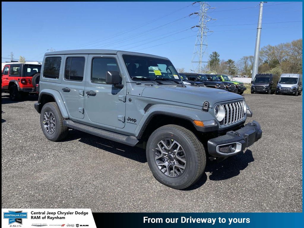 New 2026 Jeep Wrangler 4-Door Sahara 4x4