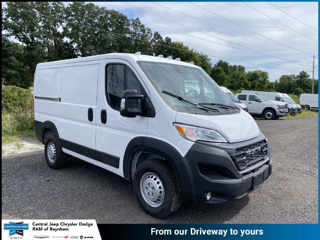 New 2026 RAM ProMaster 1500 Low Roof